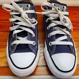 Navy Converse Size 6